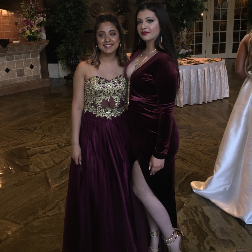 DRESS🤙🏼🤙🏼 - Picture 2 of 4
